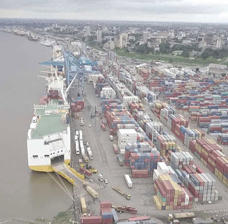 Port de Douala (Cameroun)